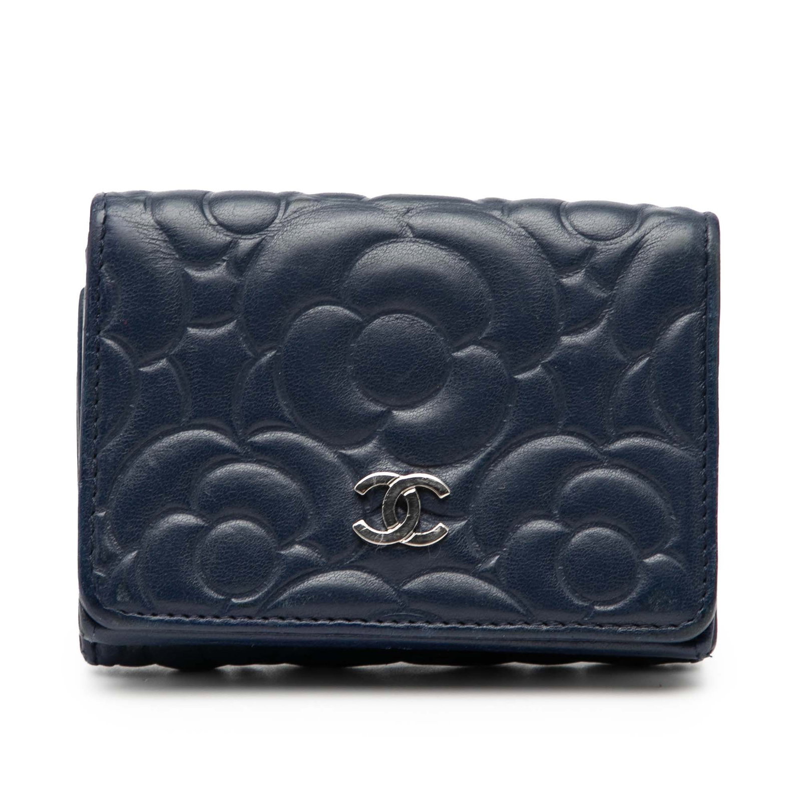 Chanel Camellia Embossed Leather Blue Trifold Compact Wallet: Chanel Camellia Embossed Leather Blue Trifold Compact Wallet This Chanel CC Embossed Goatskin Camellia Trifold Compact Wallet features an embossed goatskin leather exterior in blue, a flap with snap b