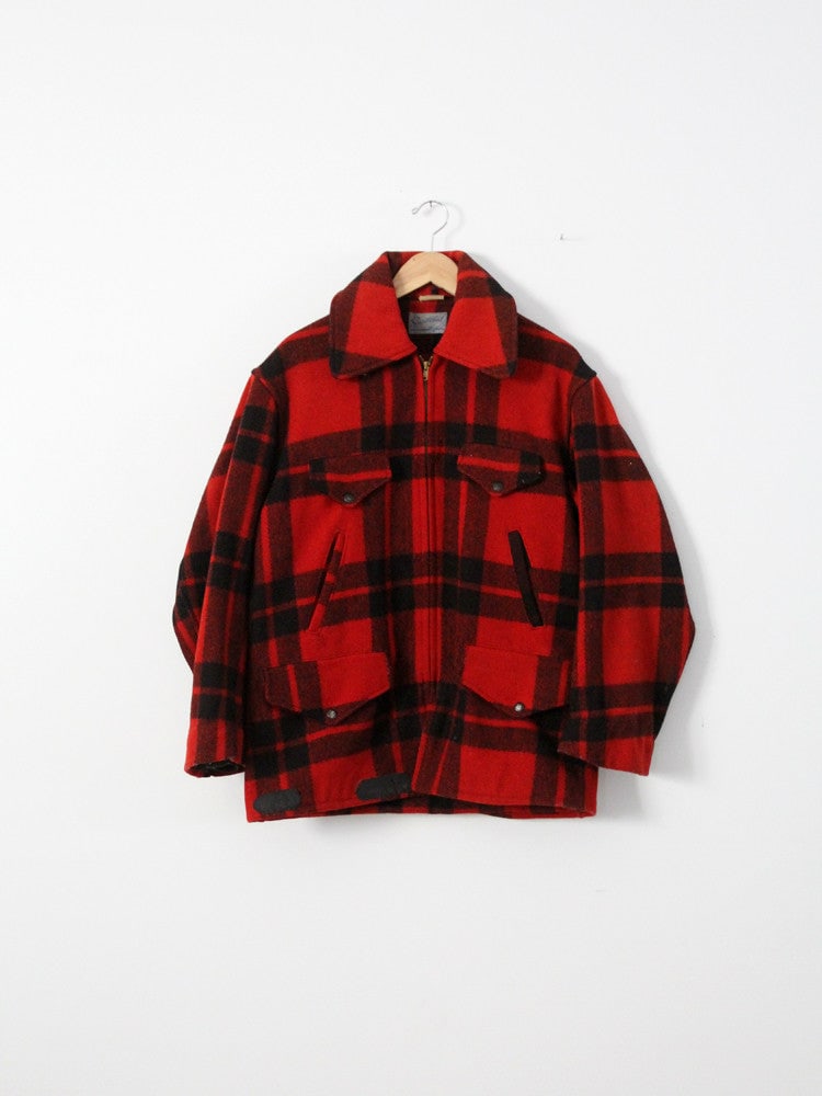 1940s Vintage Sportclad Wool Plaid Coat with Six Pockets: 1940s Vintage Sportclad Wool Plaid Coat with Six Pockets Discover a timeless piece from the 1940s with this Vintage Sportclad Wool Plaid Coat. This American classic features a stylish wool plaid patte