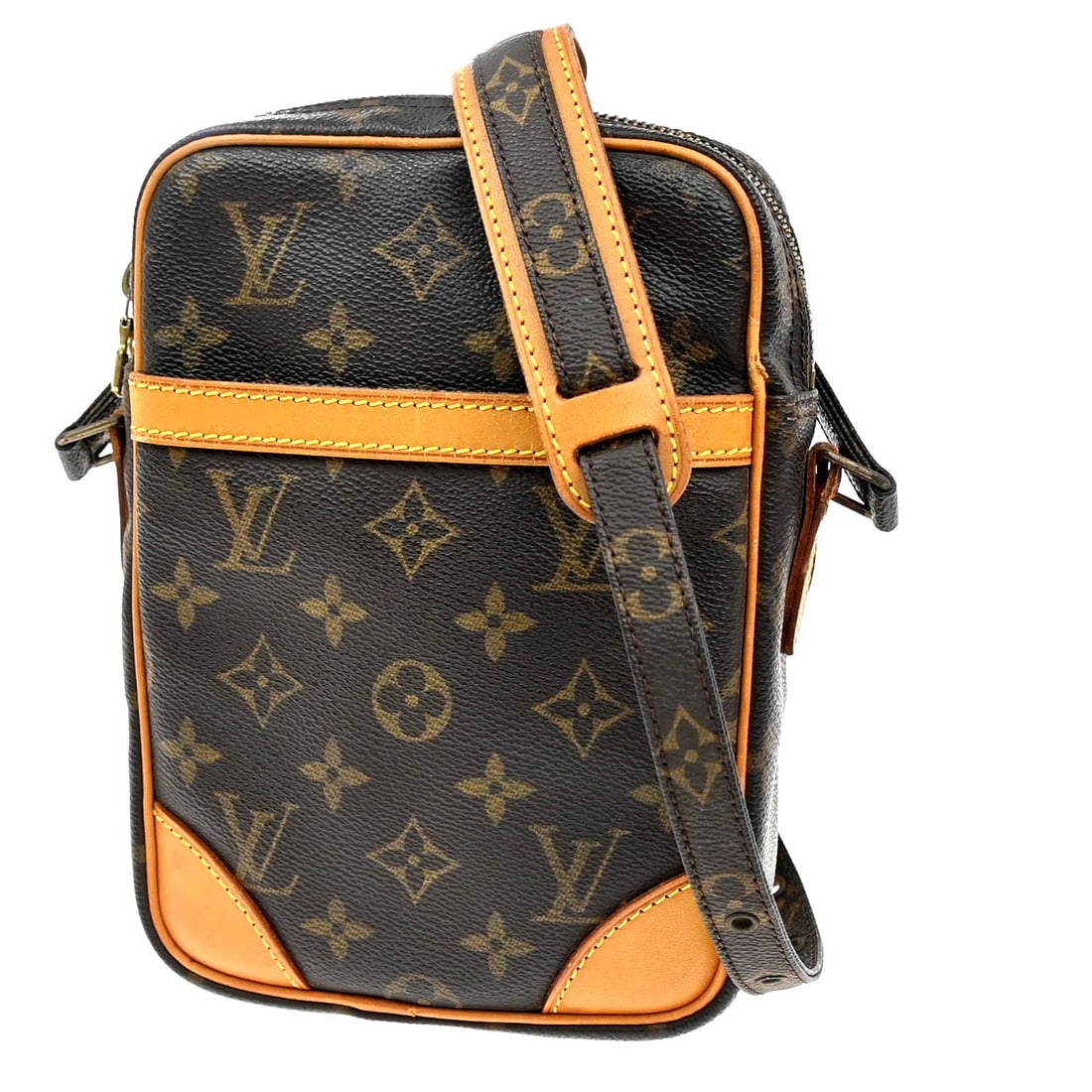 Louis Vuitton Danube Canvas Shoulder Bag Brown 15.5x21x5cm: Louis Vuitton Danube Canvas Shoulder Bag Brown 15.5x21x5cm The Louis Vuitton Danube Handbag in brown monogram canvas is designed for women. This pre-owned bag shows significant wear including peeled a