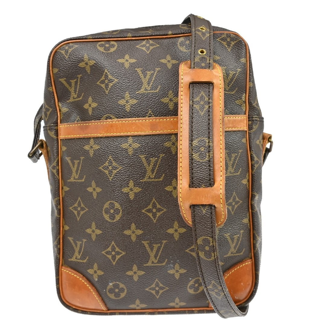 Louis Vuitton Danube MM Monogram Canvas Crossbody Shoulder Bag M45264: Louis Vuitton Danube MM Monogram Canvas Crossbody Shoulder Bag M45264 This Louis Vuitton Danube MM crossbody shoulder bag features a brown monogram canvas leather exterior with logo accents and a brow