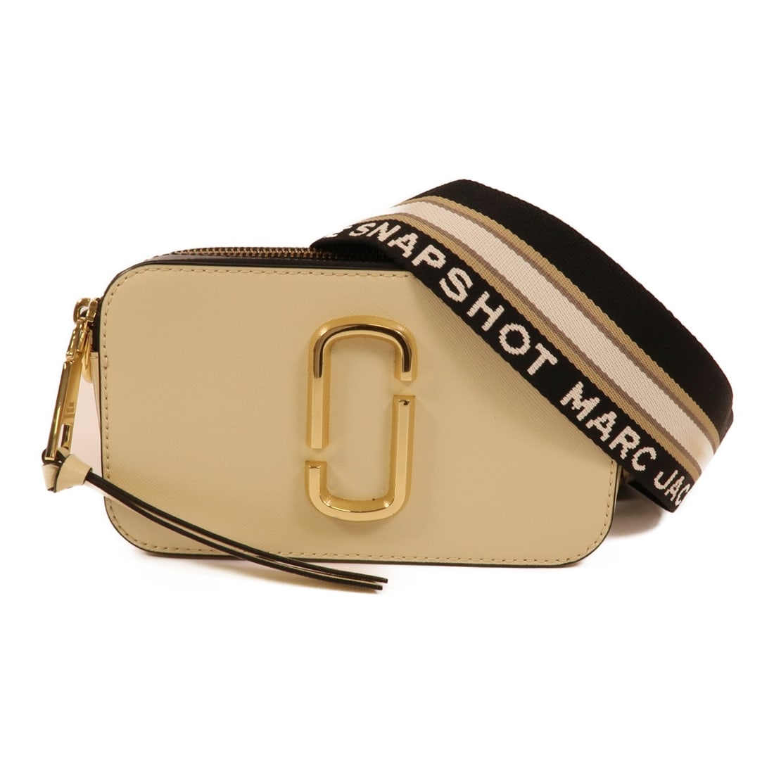 MARC JACOBS White Calfskin Women Shoulder Bag: MARC JACOBS White Calfskin Women Shoulder Bag This MARC JACOBS shoulder bag is crafted from white calfskin leather, offering a sophisticated and elegant accessory. Made in Italy, it features a compact
