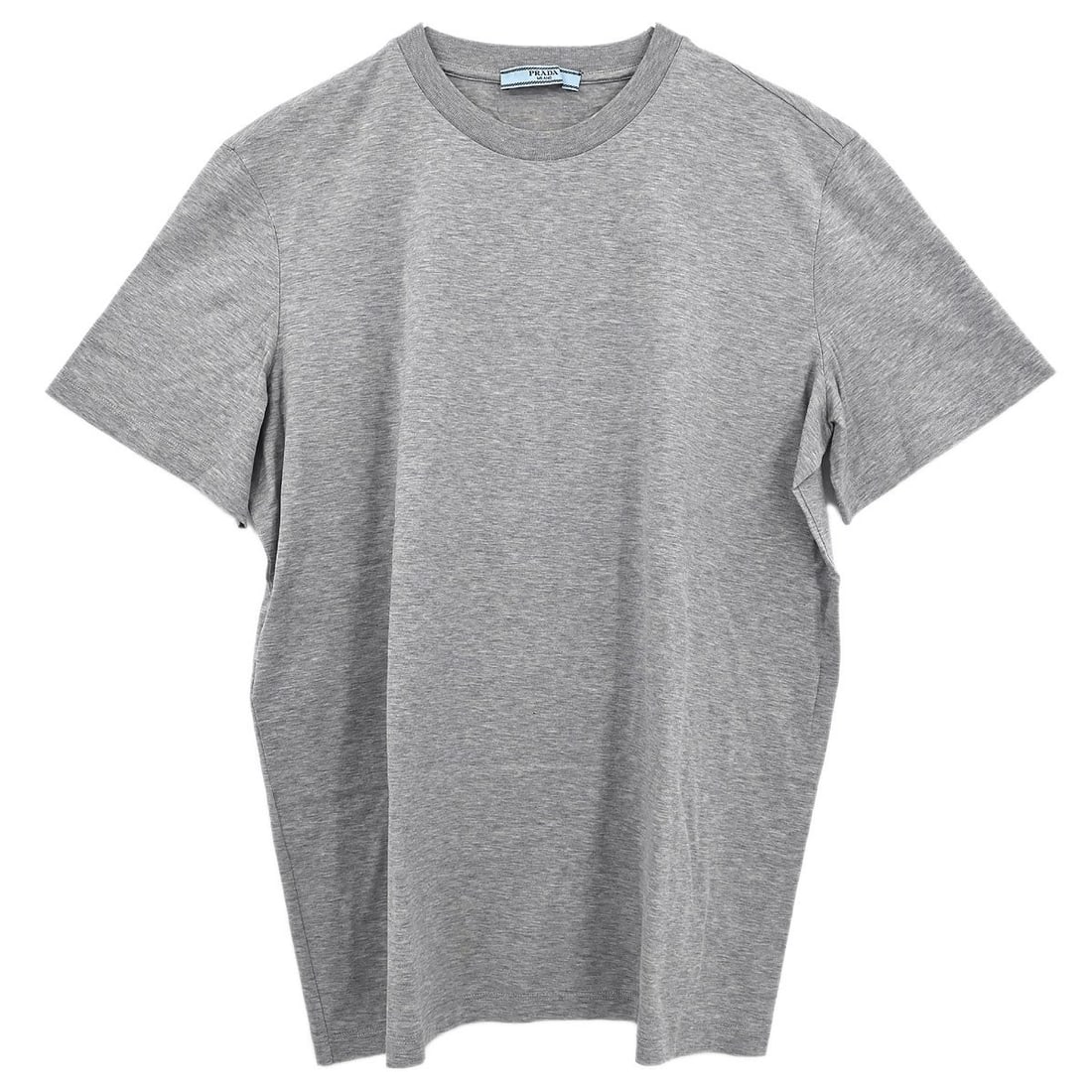 Prada Gray Cotton T-Shirt Top Short Sleeve Vintage 2017: Prada Gray Cotton T-Shirt Top Short Sleeve Vintage 2017 Elevate your casual wardrobe with this vintage Prada T-shirt. Crafted in Italy, this classic gray T-shirt features a comfortable round neckline 