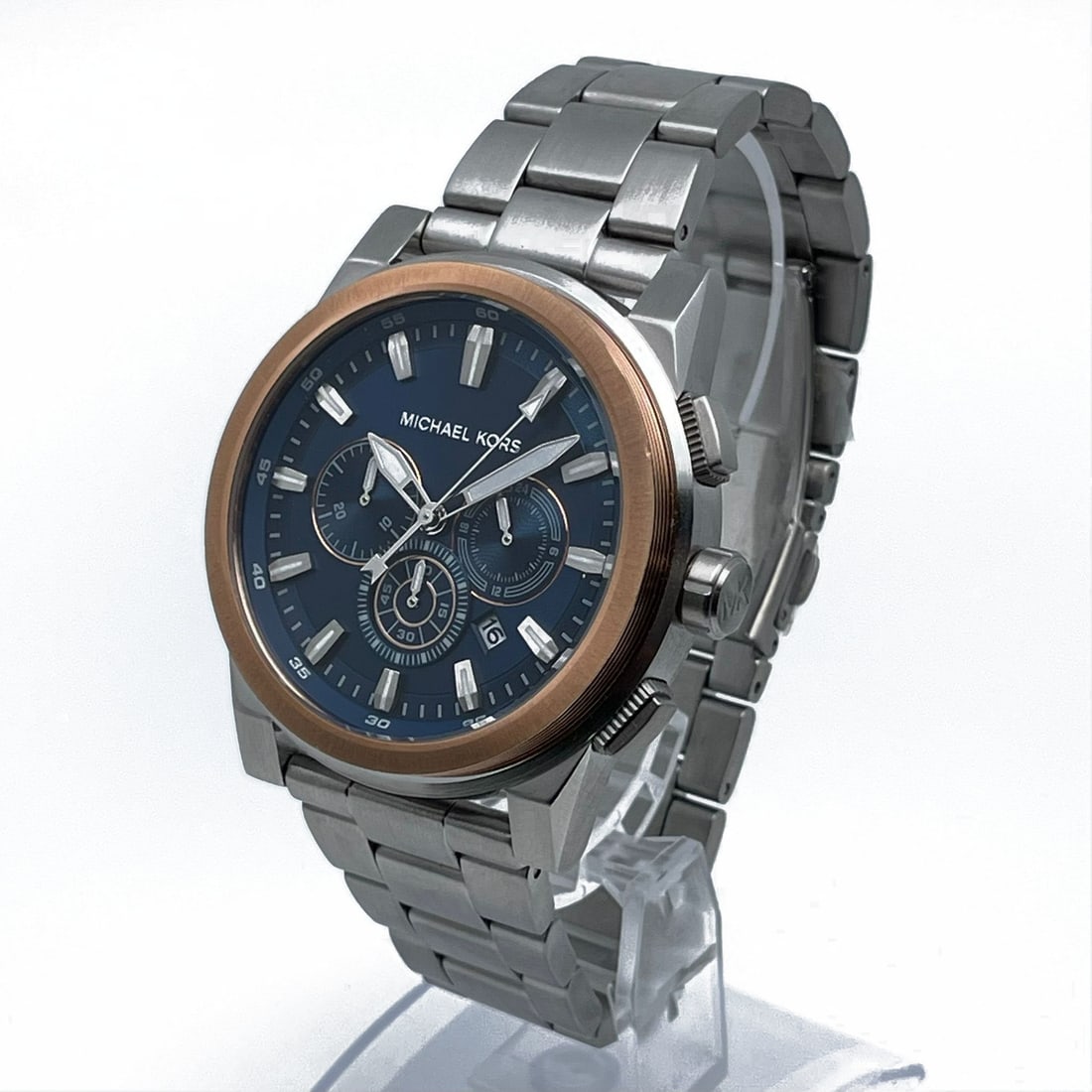 Michael Kors Grayson 47mm Quartz Men's Watch Blue Dial MK8598: Michael Kors Grayson 47mm Quartz Men's Watch Blue Dial MK8598 This Michael Kors Grayson wristwatch combines style and functionality, making it an ideal accessory for any formal occasion. The watch fea