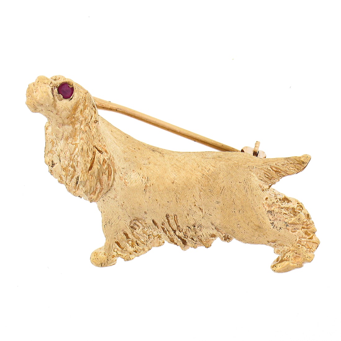 14K Yellow Gold Cocker Spaniel Dog Brooch with Ruby Eyes: 14K Yellow Gold Cocker Spaniel Dog Brooch with Ruby Eyes This exquisite brooch showcases a detailed Cocker Spaniel dog design crafted from solid 14K yellow gold, featuring a stunning Florentine textur