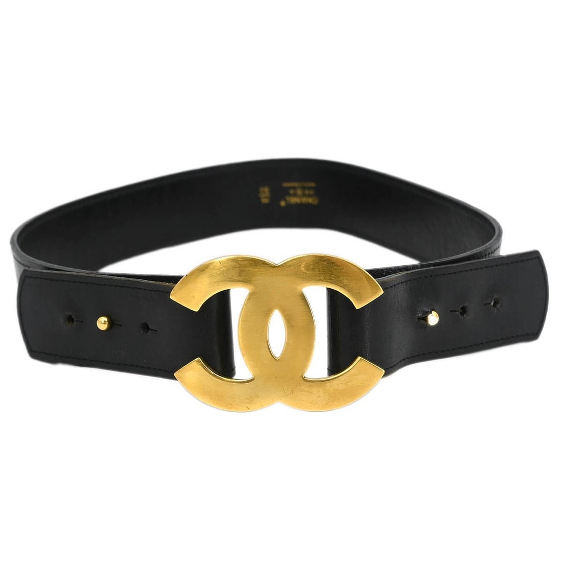 Chanel Black Leather Adjustable Waist Belt 75/30 Gold Tone Buckle: Chanel Black Leather Adjustable Waist Belt 75/30 Gold Tone Buckle This Chanel women's waist belt features a black leather strap with gold-tone detailing. The belt is adjustable and designed for a size