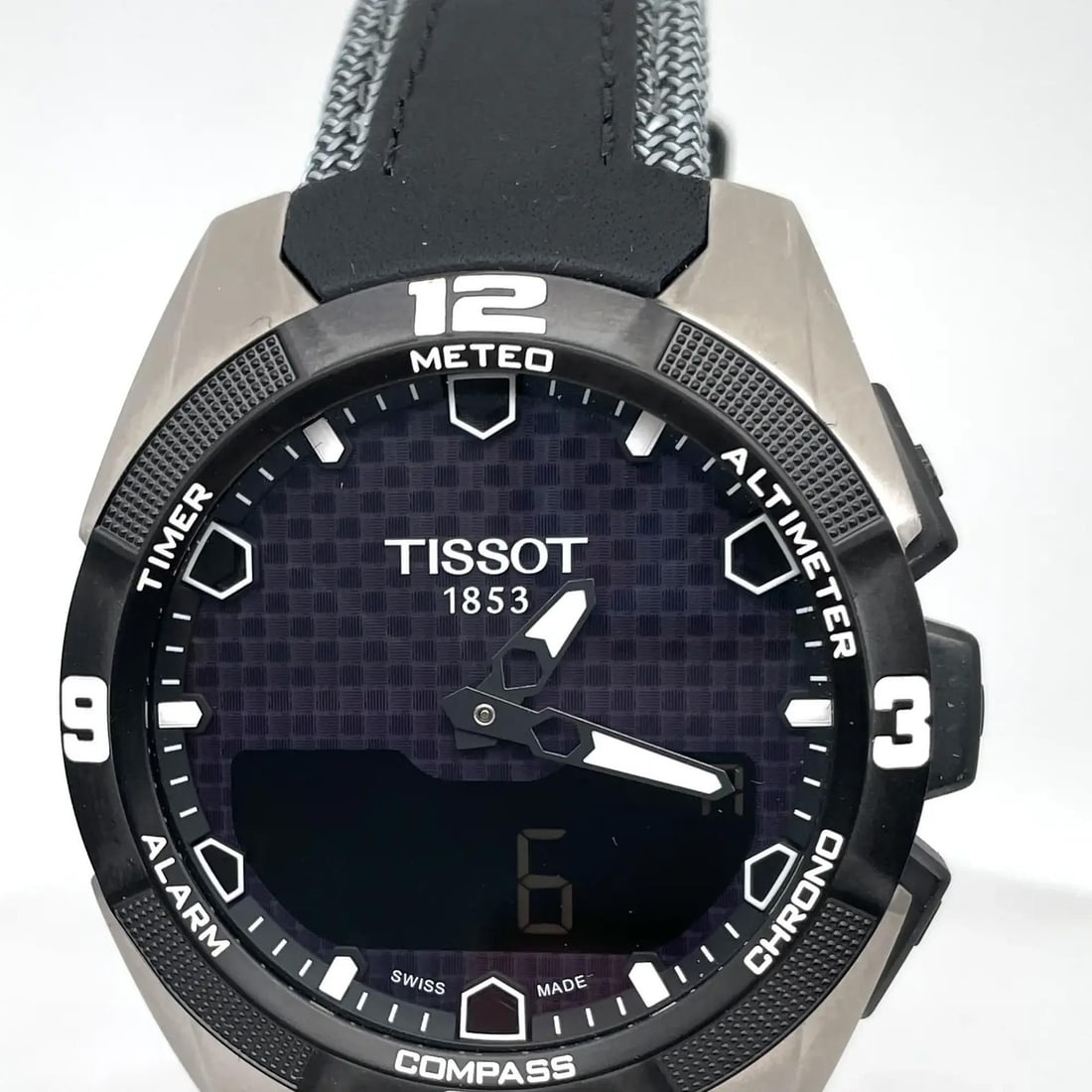 Tissot T-Touch Expert Solar Titanium Black Quartz Watch T0914204605101: Tissot T-Touch Expert Solar Titanium Black Quartz Watch T0914204605101 Discover the Tissot T-Touch Expert Solar, a remarkable wristwatch designed for the modern adventurer. This 45 mm round timepiece 
