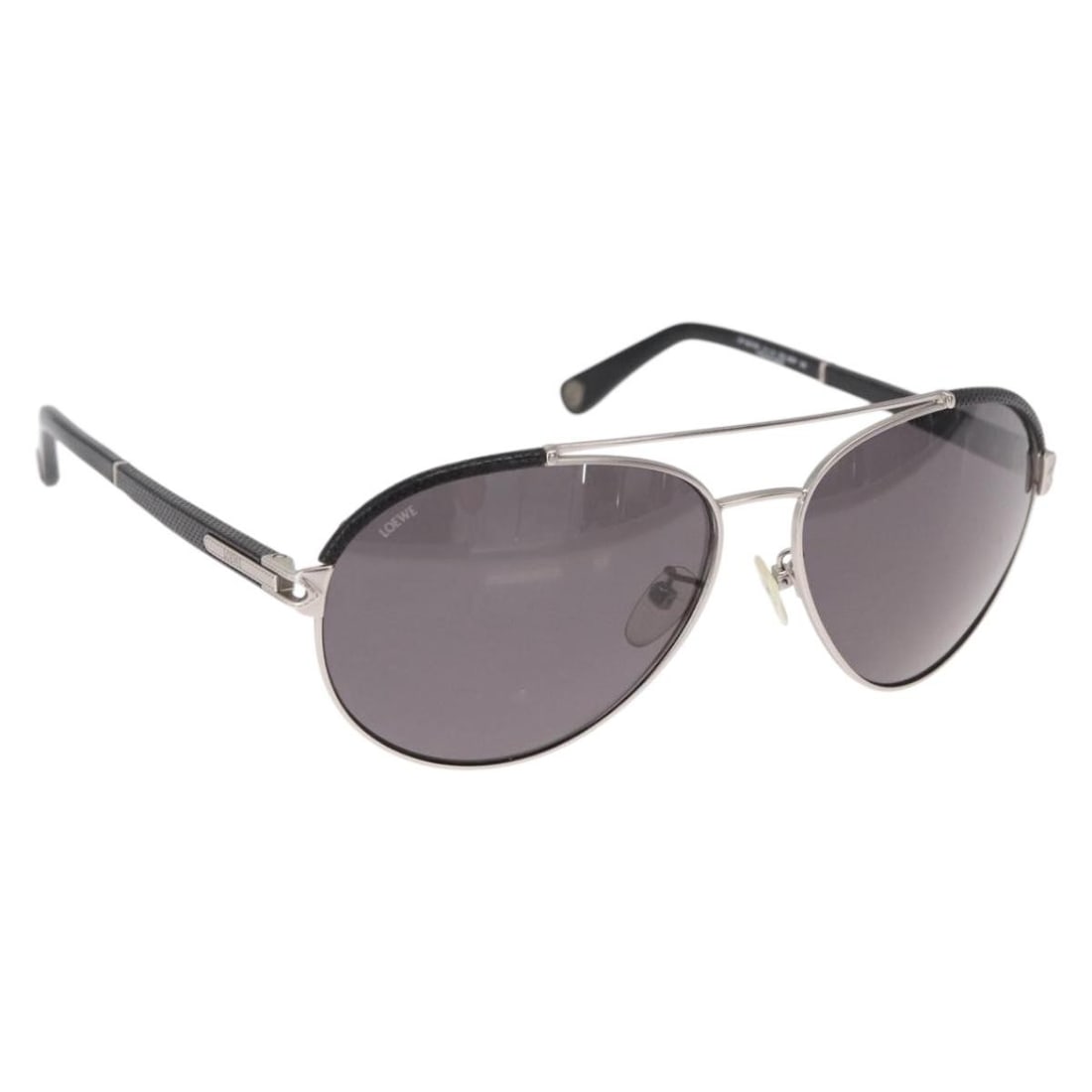 LOEWE Black Plastic Sunglasses with Dust Bag Made in Italy: LOEWE Black Plastic Sunglasses with Dust Bag Made in Italy Elevate your style with these authentic LOEWE sunglasses, crafted in Italy. Featuring a sleek black plastic frame, these sunglasses are not o