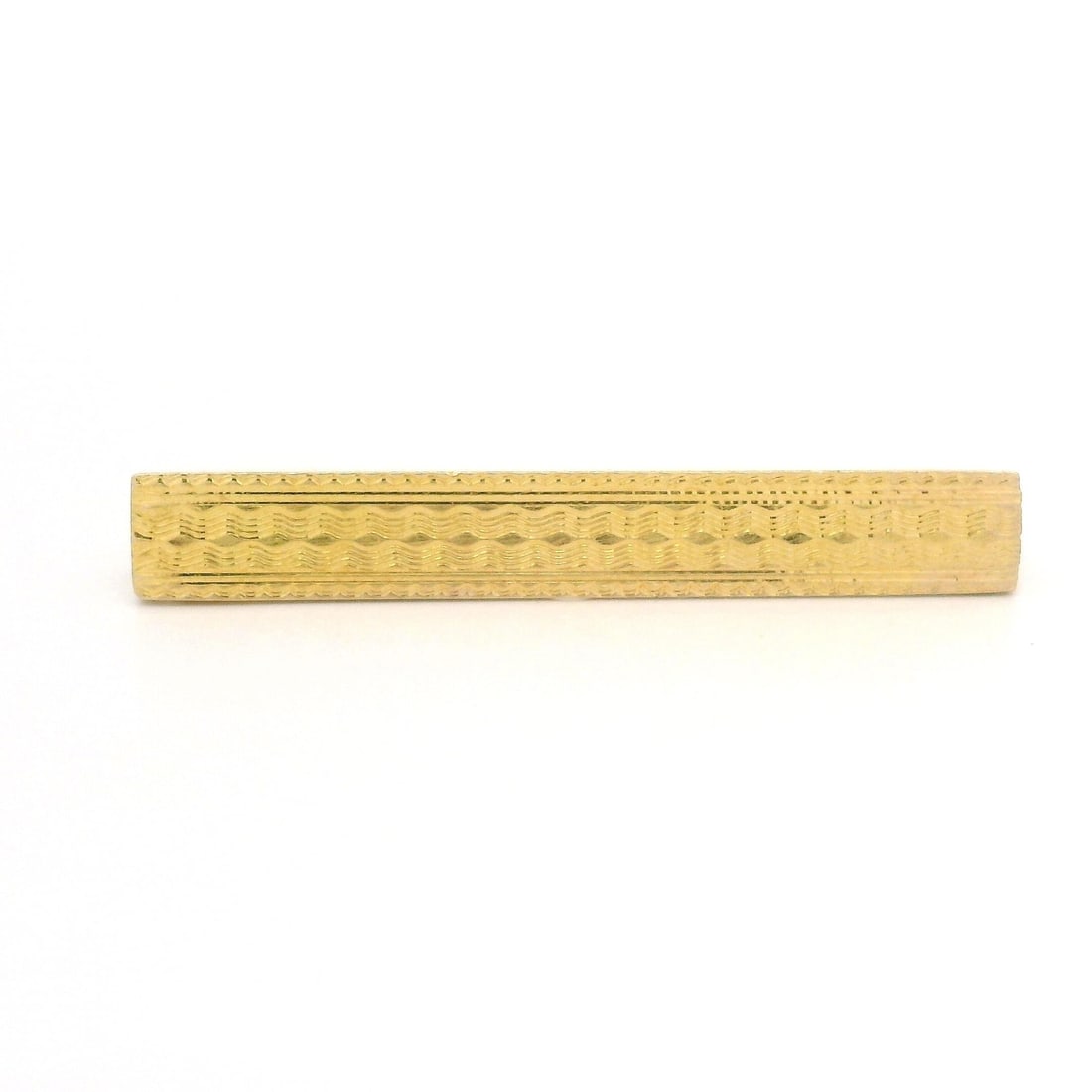Antique Art Nouveau 10k Yellow Gold Hand Engraved Bar Link Brooch: Antique Art Nouveau 10k Yellow Gold Hand Engraved Bar Link Brooch This exquisite antique Art Nouveau brooch features a petite bar link design crafted from solid 10k yellow gold. It showcases intricate