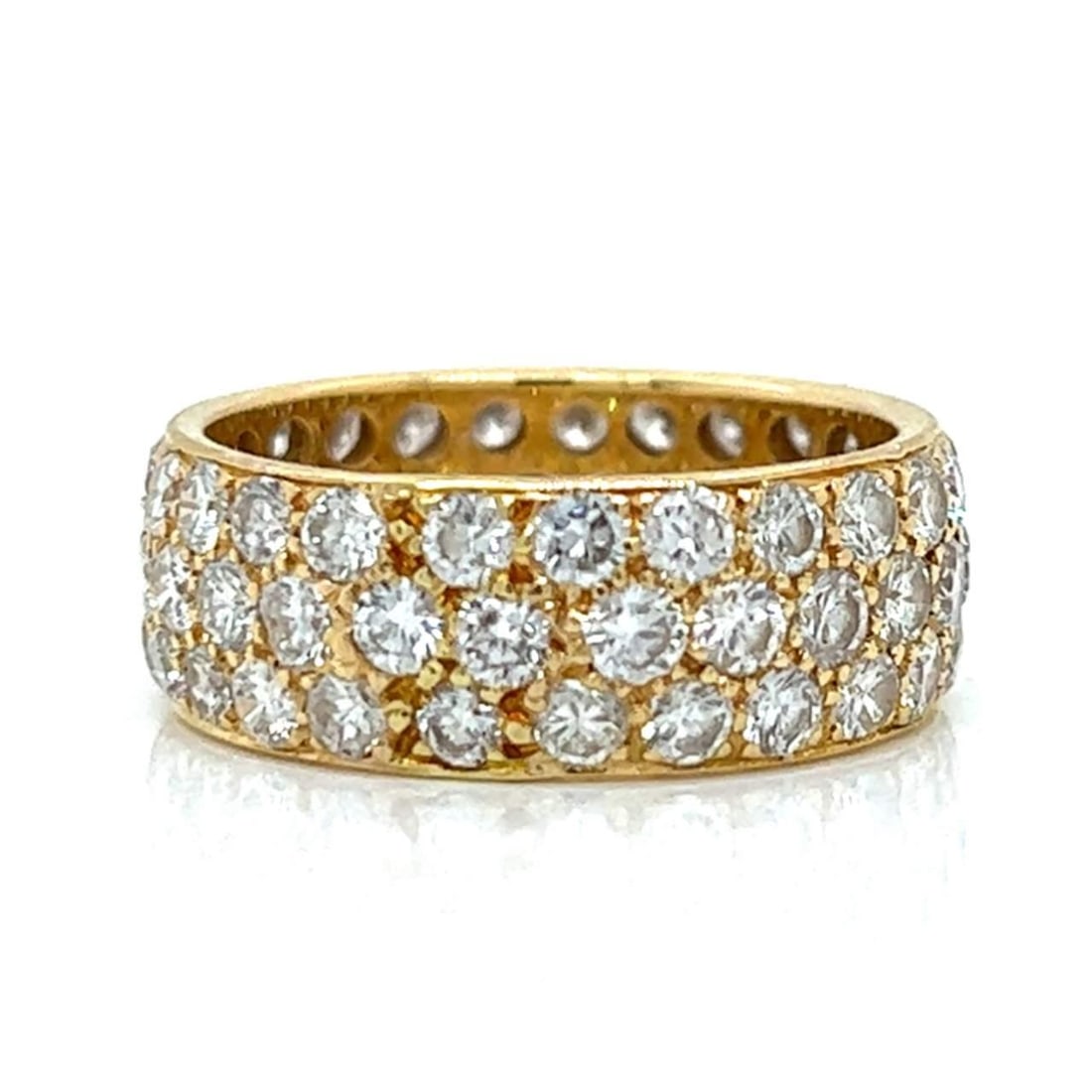 Elegant 18K Yellow Gold Diamond Ring 4.50 Ct 76 Stones F-G VVS-VS: Elegant 18K Yellow Gold Diamond Ring 4.50 Ct 76 Stones F-G VVS-VS This exquisite ring features 18K yellow gold and is adorned with a stunning collection of 76 diamonds, totaling approximately 4.50 car