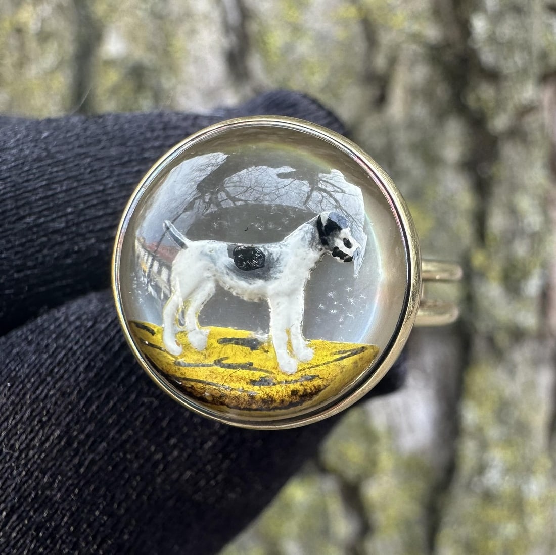 Terrier Dog Intaglio Essex Glass Antique Solid Yellow Gold Cocktail Ring: Terrier Dog Intaglio Essex Glass Antique Solid Yellow Gold Cocktail Ring This antique cocktail ring features a reverse painted intaglio Essex glass depicting a terrier dog, set in solid 13-14K yellow 