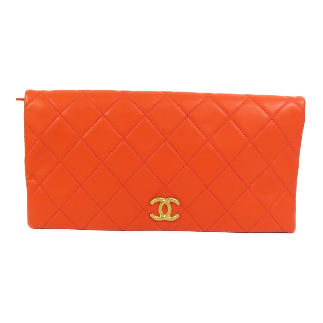 CHANEL CC GHW Orange Lambskin Leather Clutch Handbag: CHANEL CC GHW Orange Lambskin Leather Clutch Handbag This exquisite CHANEL clutch handbag is crafted from luxurious lambskin leather in a vibrant orange hue. The elegant design features the iconic CC 