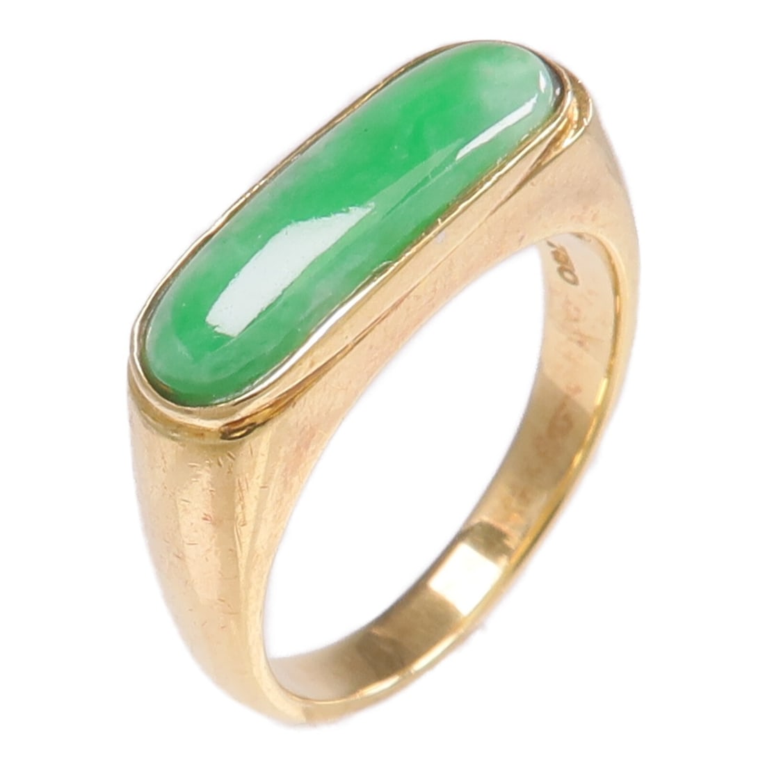 Jade and 18K Yellow Gold Ring in US Size 3: Jade and 18K Yellow Gold Ring in US Size 3 This elegant ring features a green jade stone set in 18K yellow gold. Designed in a classic style, it is sized at US 3 and shows reasonable wear and tear. Sp
