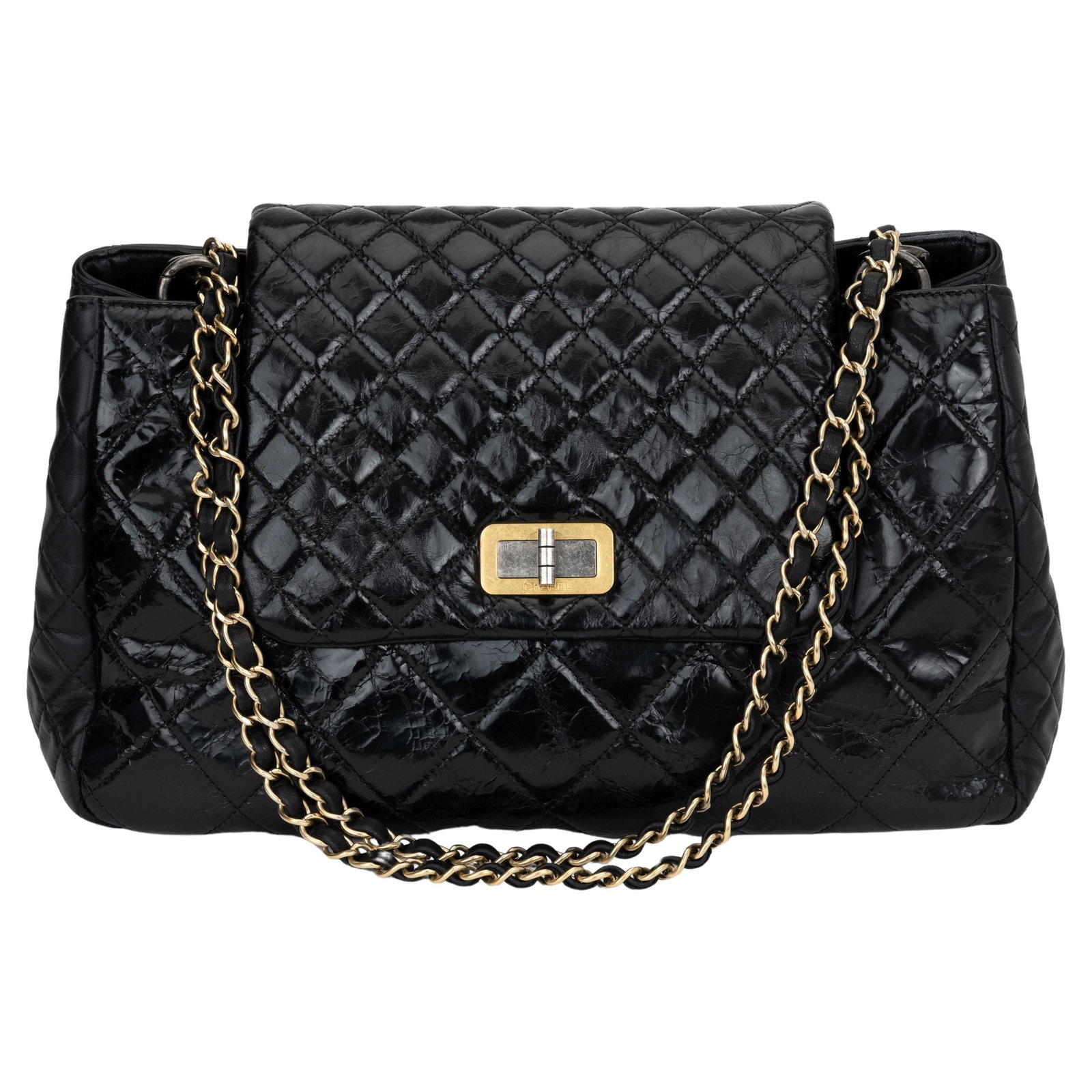 Chanel Black Handbag with Two-Tone Metal Hardware Collection 15: Chanel Black Handbag with Two-Tone Metal Hardware Collection 15 This exquisite Chanel handbag showcases a stylish black design crafted from a blend of patent leather and soft lambskin. The handbag fea