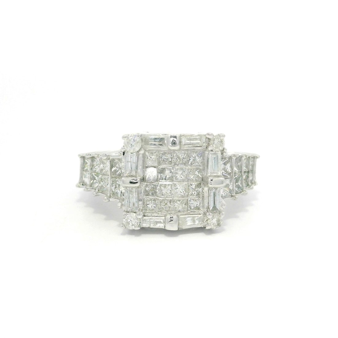 14k White Gold 2.65ctw Princess Baguette Round Diamond Cocktail Ring: 14k White Gold 2.65ctw Princess Baguette Round Diamond Cocktail Ring This stunning cocktail ring features a substantial design crafted from solid 14k white gold. Adorning the ring are 44 natural genui