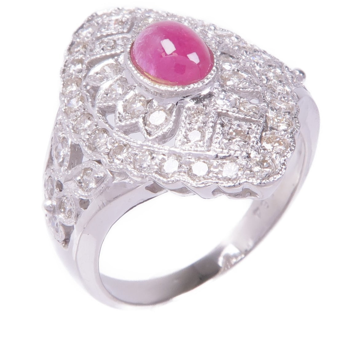 JEWELRY Ruby Diamond Ring in PT900 Platinum Size 6.25: JEWELRY Ruby Diamond Ring in PT900 Platinum Size 6.25 This exquisite ring features a stunning red ruby centerpiece, beautifully complemented by sparkling diamonds. Crafted from high-quality PT900 plat