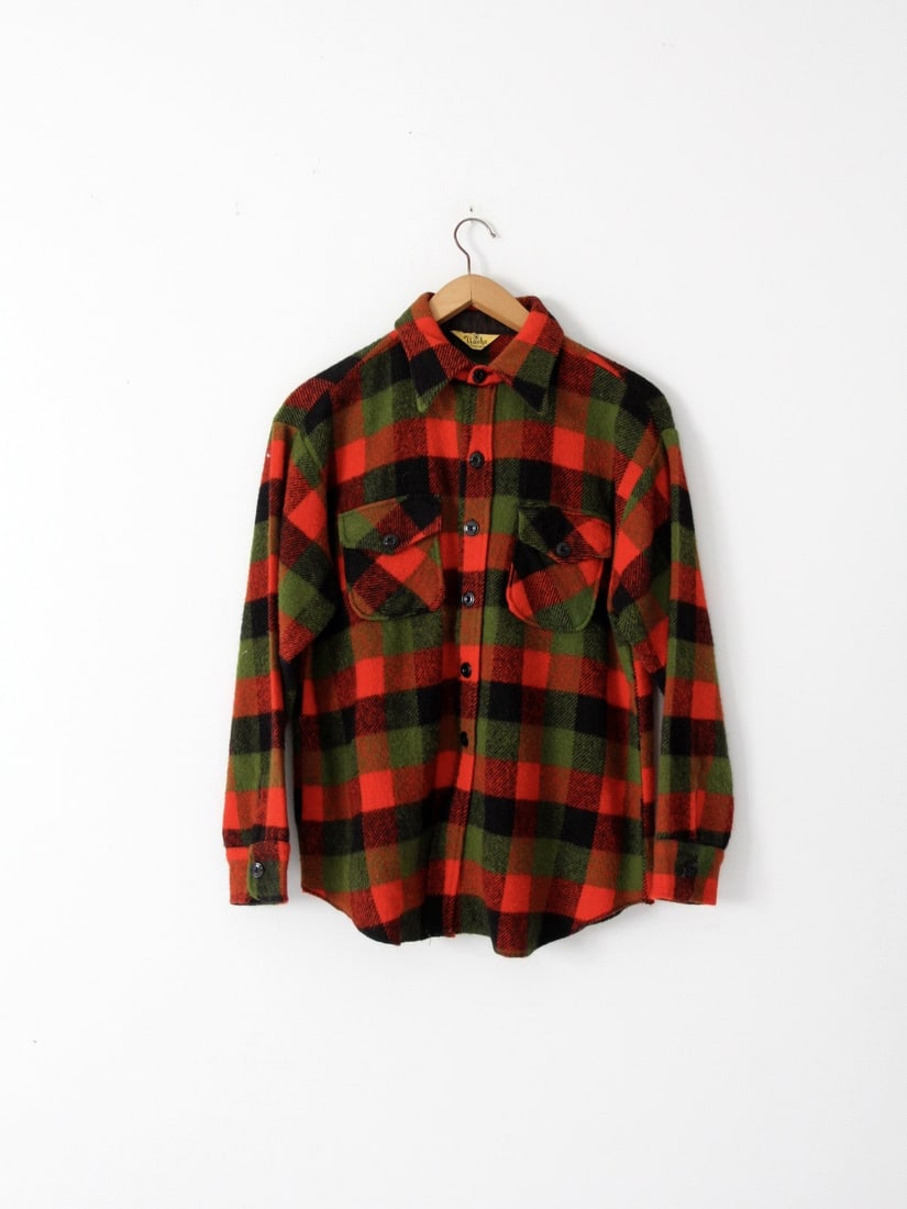 Vintage 1960s Yorke Wool Plaid Shirt Jacket Red Green Buffalo Check: Vintage 1960s Yorke Wool Plaid Shirt Jacket Red Green Buffalo Check This vintage 1960s Yorke shirt jacket is crafted from thick wool and features a striking red and green buffalo check plaid pattern. 