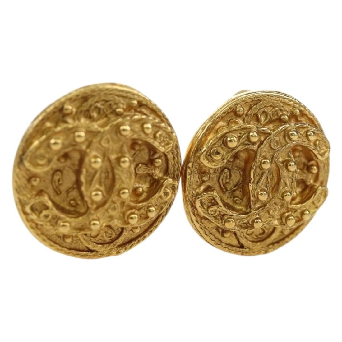 Gold Tone Metal CC Earrings by Chanel for Women: Gold Tone Metal CC Earrings by Chanel for Women These CHANEL earrings feature a gold tone metal construction and the iconic CC design. Designed for women, they are crafted in France and exhibit very g