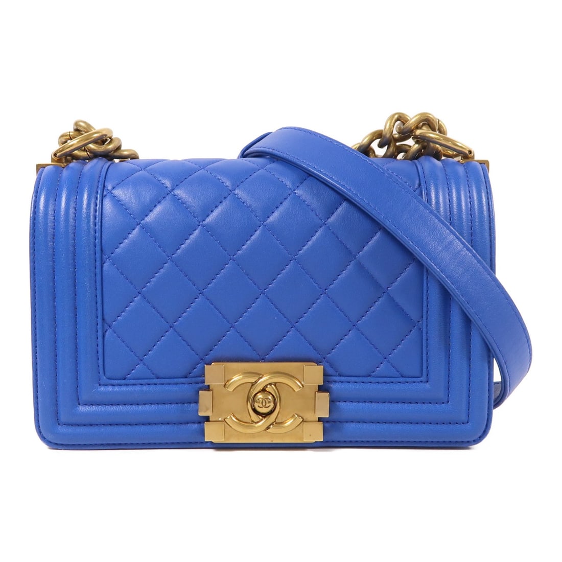 CHANEL Boy 20 Chain Shoulder Bag Blue Lambskin GHW A67085: CHANEL Boy 20 Chain Shoulder Bag Blue Lambskin GHW A67085 Introducing the CHANEL Boy Chain Shoulder Bag, a stunning accessory that combines elegance and functionality. Crafted from luxurious lambskin 