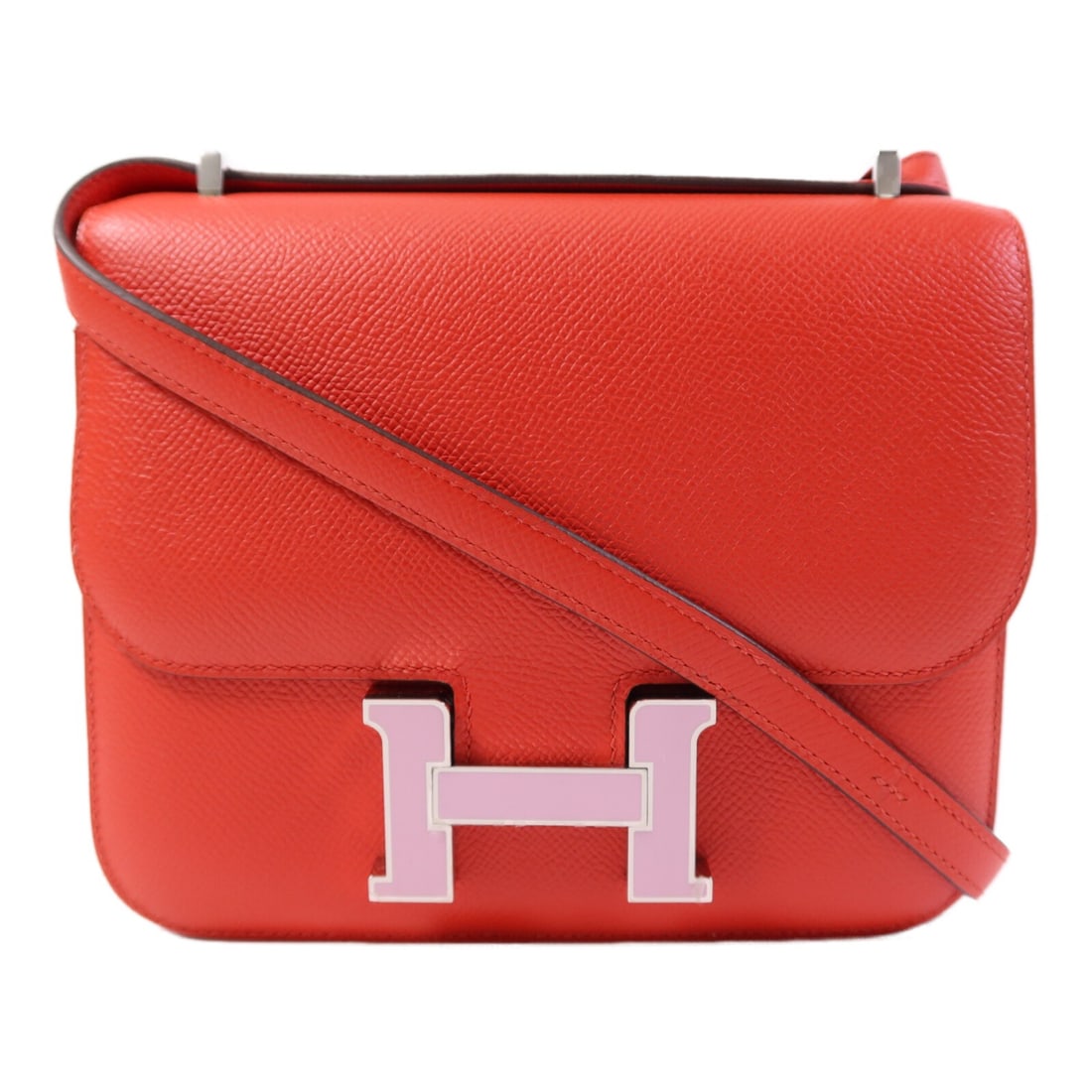 HERMES Constance 24 Shoulder Bag Epsom Leather Red Mauve PHW: HERMES Constance 24 Shoulder Bag Epsom Leather Red Mauve PHW This elegant HERMES Constance 24 Shoulder Bag is crafted from high-quality Epsom leather, showcasing a stunning combination of Rouge De Coe