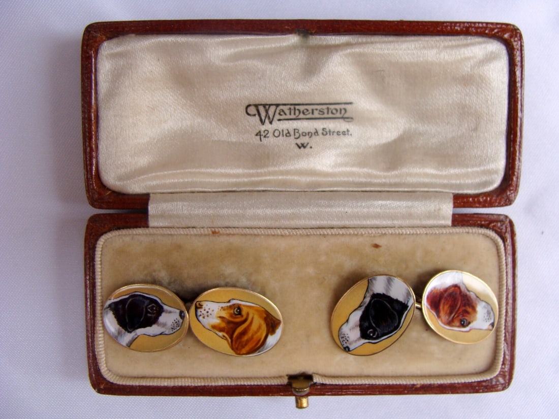 Antique 1900 English 9K Yellow Gold Enamel Cufflinks with Dog Paintings: Antique 1900 English 9K Yellow Gold Enamel Cufflinks with Dog Paintings Discover a stunning pair of early 1900's English cufflinks, crafted from 9K yellow gold and featuring exquisite enamel work depi