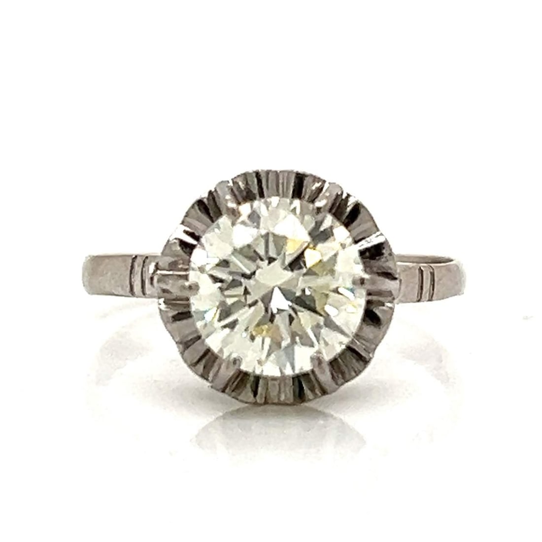 Elegant 18K White Gold 1.80 Ct Diamond Ring L Color VVS Clarity: Elegant 18K White Gold 1.80 Ct Diamond Ring L Color VVS Clarity This stunning 18K white gold ring features a brilliant approximately 1.80 ct diamond, showcasing L color and VVS clarity for exceptional