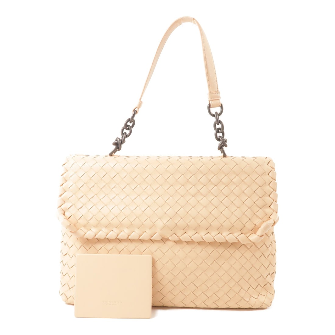 Bottega Veneta Olimpia Pink Lambskin Intrecciato Shoulder Bag: Bottega Veneta Olimpia Pink Lambskin Intrecciato Shoulder Bag This Bottega Veneta Intrecciato Olimpia shoulder bag is crafted from luxurious pink lambskin leather, offering a soft and elegant finish. 