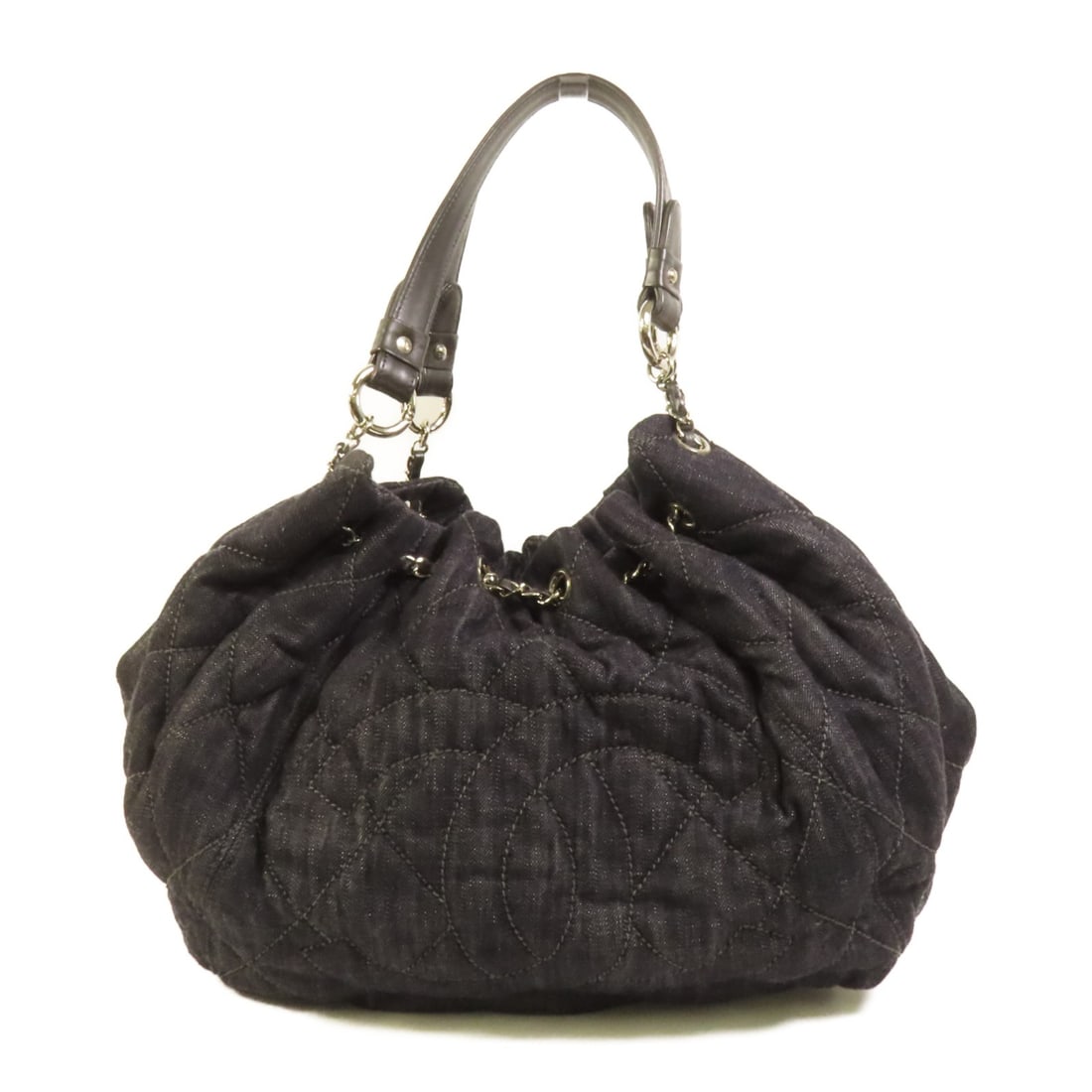 CHANEL Blue Denim Shoulder Bag with Silver Tone CC Hardware: CHANEL Blue Denim Shoulder Bag with Silver Tone CC Hardware This Chanel shoulder bag features a classic blue denim exterior and is designed for women. Crafted in France, it offers a stylish option wit