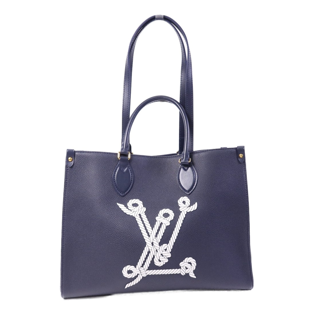 Louis Vuitton On The Go MM Navy Calfskin Shoulder Tote With Gold Hardware: Louis Vuitton On The Go MM Navy Calfskin Shoulder Tote With Gold Hardware This Louis Vuitton On The Go MM 2-way shoulder bag features a sophisticated navy calfskin exterior and gold tone hardware. Des