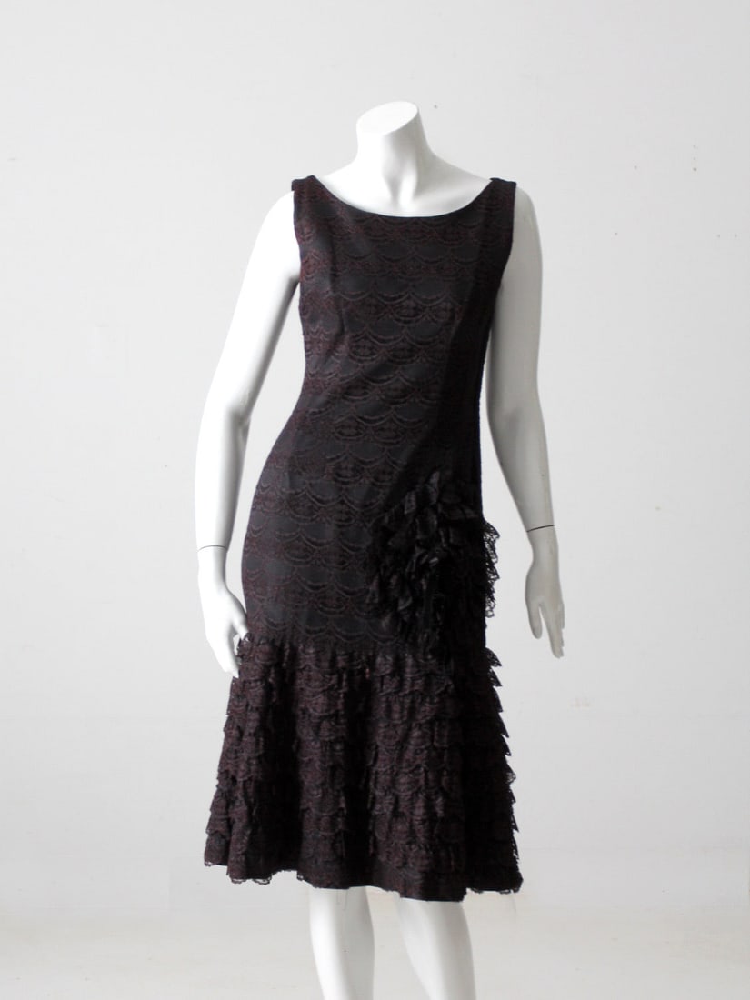 Vintage 1960s Alfred Werber Little Black Dress with Ruffle Lace: Vintage 1960s Alfred Werber Little Black Dress with Ruffle Lace This elegant 1960s vintage Alfred Werber dress embodies classic style with its sleeveless tailored silhouette, complemented by delicate 