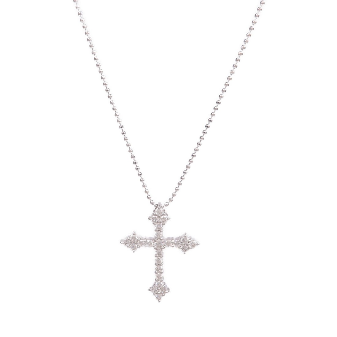 Diamond Pendant Necklace in 18K White Gold for Women: Diamond Pendant Necklace in 18K White Gold for Women This women's necklace features diamonds set in 18K white gold, offering a classic and elegant style. The necklace is in used condition with reasona