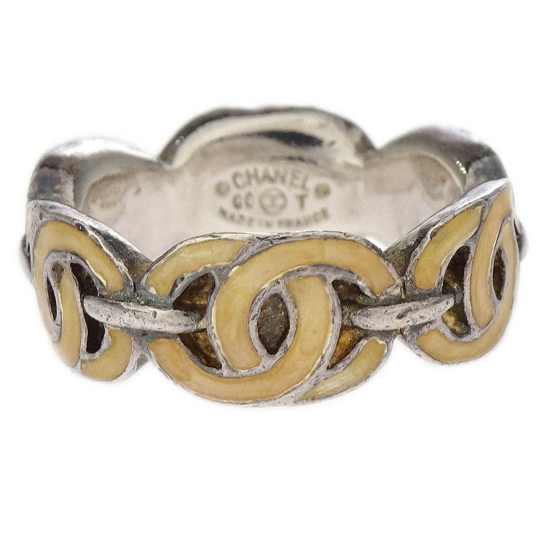 Vintage Chanel Silver Plated Ring Size #52: Vintage Chanel Silver Plated Ring Size #52 This vintage Chanel ring is a stunning piece made of silver plated metal, offering a timeless appeal. With a ring size of #52, it is designed to complement a