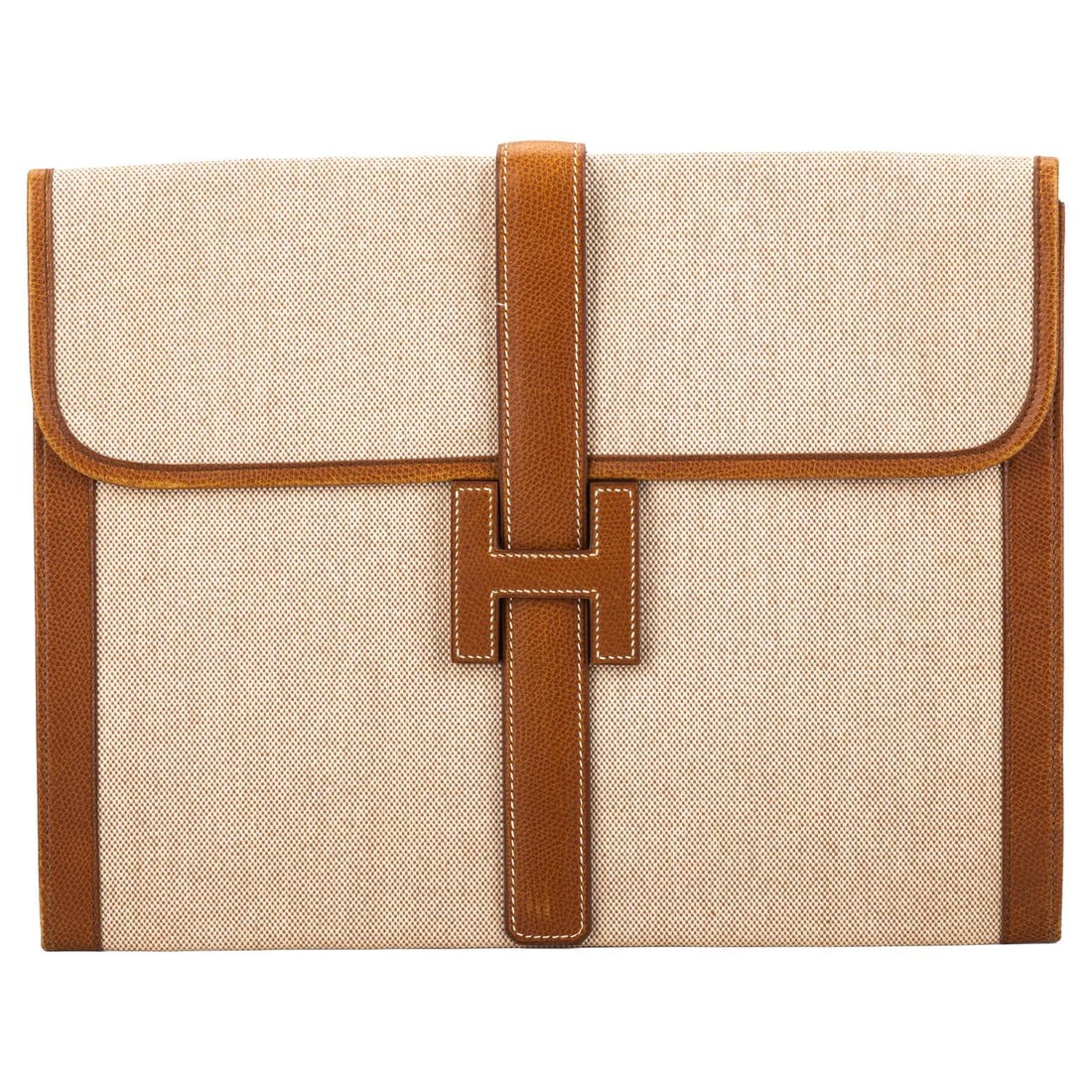 Hermes Vintage Large Jige Clutch Natural Toile Caramel Epsom Leather: Hermes Vintage Large Jige Clutch Natural Toile Caramel Epsom Leather This exquisite Hermes Vintage Large Jige Clutch is a timeless piece that combines style and functionality. Crafted from a blend of 