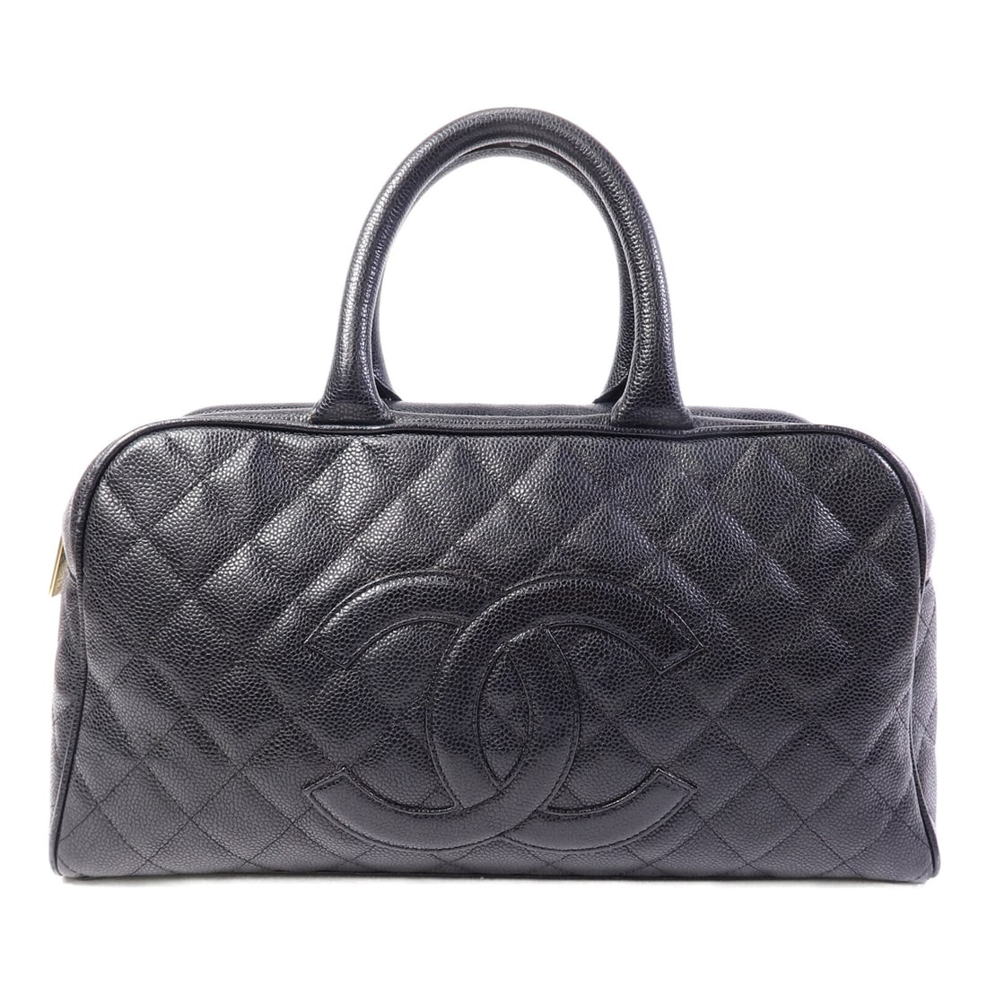 CHANEL Black Calfskin Tote Bag CC GHW Vintage: CHANEL Black Calfskin Tote Bag CC GHW Vintage This vintage CHANEL tote bag is crafted from black calfskin leather and features gold-tone hardware. Designed in a classic tote silhouette, it offers a sp