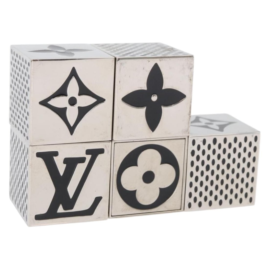 Silver Metal Cube Game by Louis Vuitton Model M99454: Silver Metal Cube Game by Louis Vuitton Model M99454 This Louis Vuitton LV Cube Game is crafted from silver-tone metal and features a compact cube design. It comes with its original item box. The item