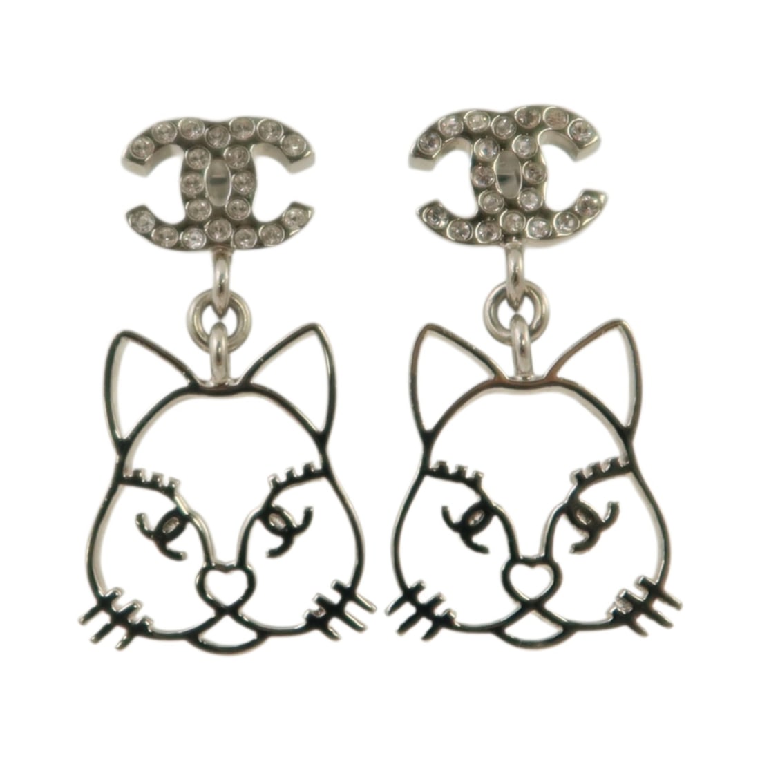 Silver Metal Pierced Earrings with CC Logo by Chanel B16.K: Silver Metal Pierced Earrings with CC Logo by Chanel B16.K These CHANEL CC pierced earrings feature a silver-tone metal design and are crafted for women. Made in France, they offer a classic and elega