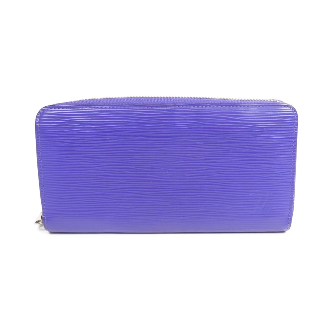 Louis Vuitton Zippy Long Purple Epi Calfskin Wallet SHW France: Louis Vuitton Zippy Long Purple Epi Calfskin Wallet SHW France This Louis Vuitton Zippy wallet in Epi leather features a sleek purple calfskin exterior. Designed as an around long wallet, it is tailor