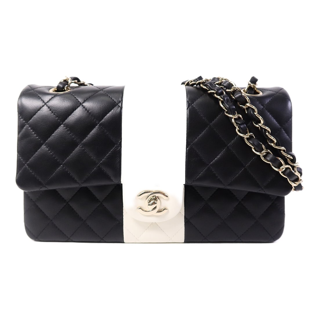 CHANEL Classic 25 Lambskin Shoulder Bag GHW Black White: CHANEL Classic 25 Lambskin Shoulder Bag GHW Black White This CHANEL Classic 25 shoulder bag features a sophisticated black and white lambskin leather exterior with gold-tone hardware. Designed for wom