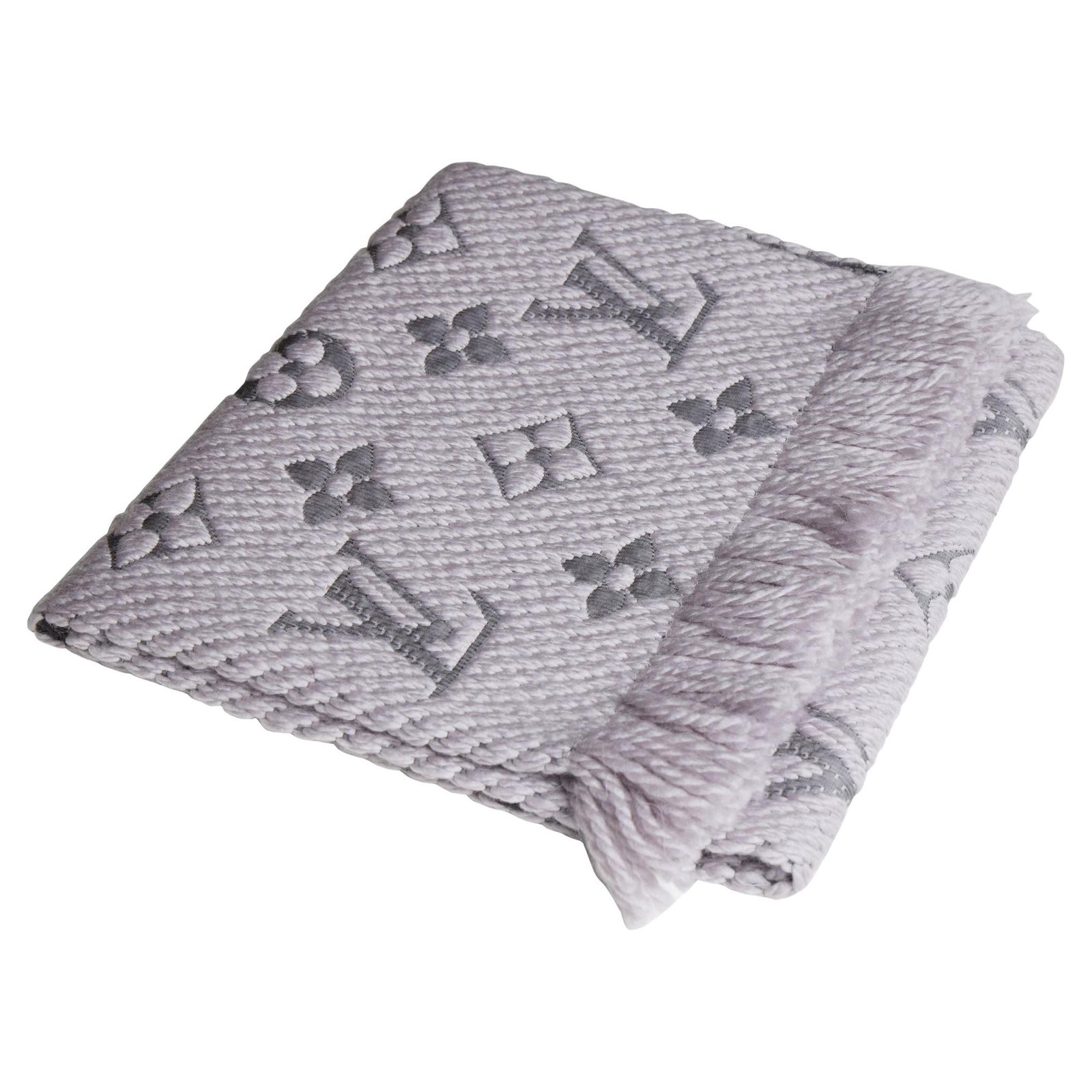 Louis Vuitton Logomania Grey Scarf 94% Wool 6% Silk: Louis Vuitton Logomania Grey Scarf 94% Wool 6% Silk Introducing the Louis Vuitton Logomania Grey Scarf, a timeless accessory perfect for chilly winter days. This brand-new scarf combines warmth and el