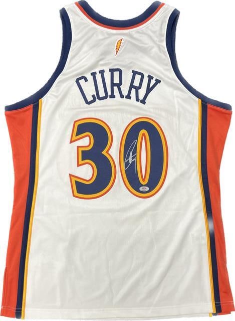 Stephen Curry Autographed Jersey PSA/DNA Golden State Warriors: Stephen Curry Autographed Jersey PSA/DNA Golden State Warriors This is an original autographed jersey by Stephen Curry, featuring his signature from the Golden State Warriors. The authenticity of the 