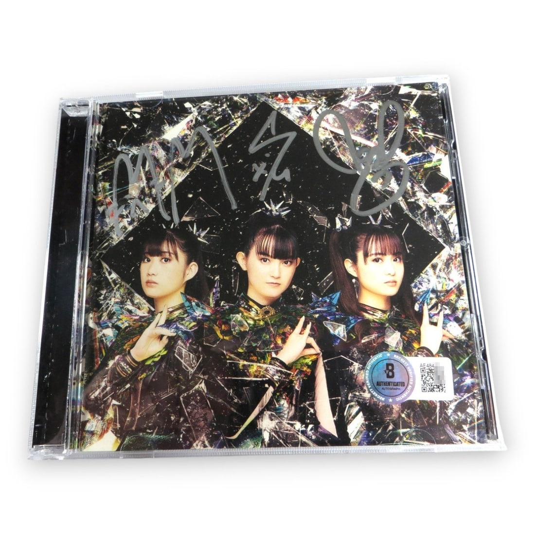 Baby Metal Band Signed CD Insert by Su-Metal Moametal Momometal Beckett Authenticated: Baby Metal Band Signed CD Insert by Su-Metal Moametal Momometal Beckett Authenticated This is an authentic Baby Metal Band signed autographed CD insert featuring the signatures of Su-Metal, Moametal, 