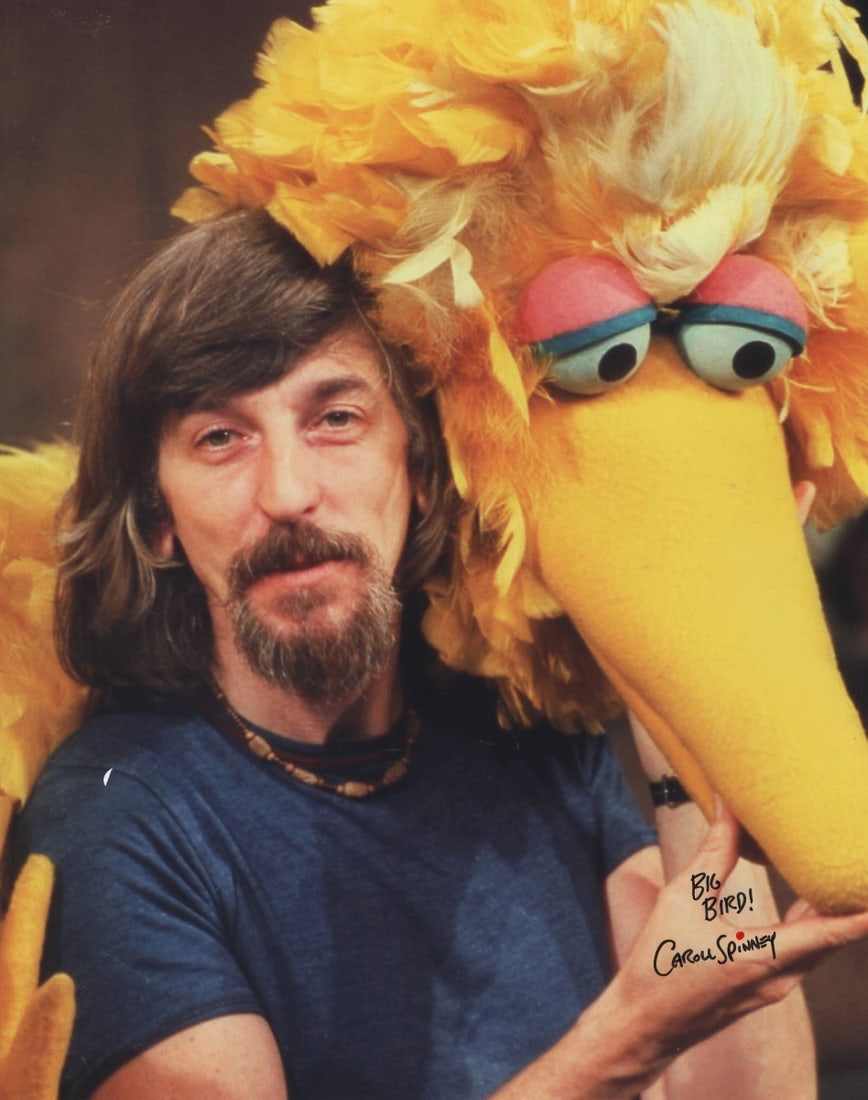 Caroll Spinney Signed Big Bird 11x14 Photo JSA Certified: Caroll Spinney Signed Big Bird 11x14 Photo JSA Certified Celebrate a piece of television history with this authentic 11x14 photograph of Big Bird, signed by the legendary Caroll Spinney. This original