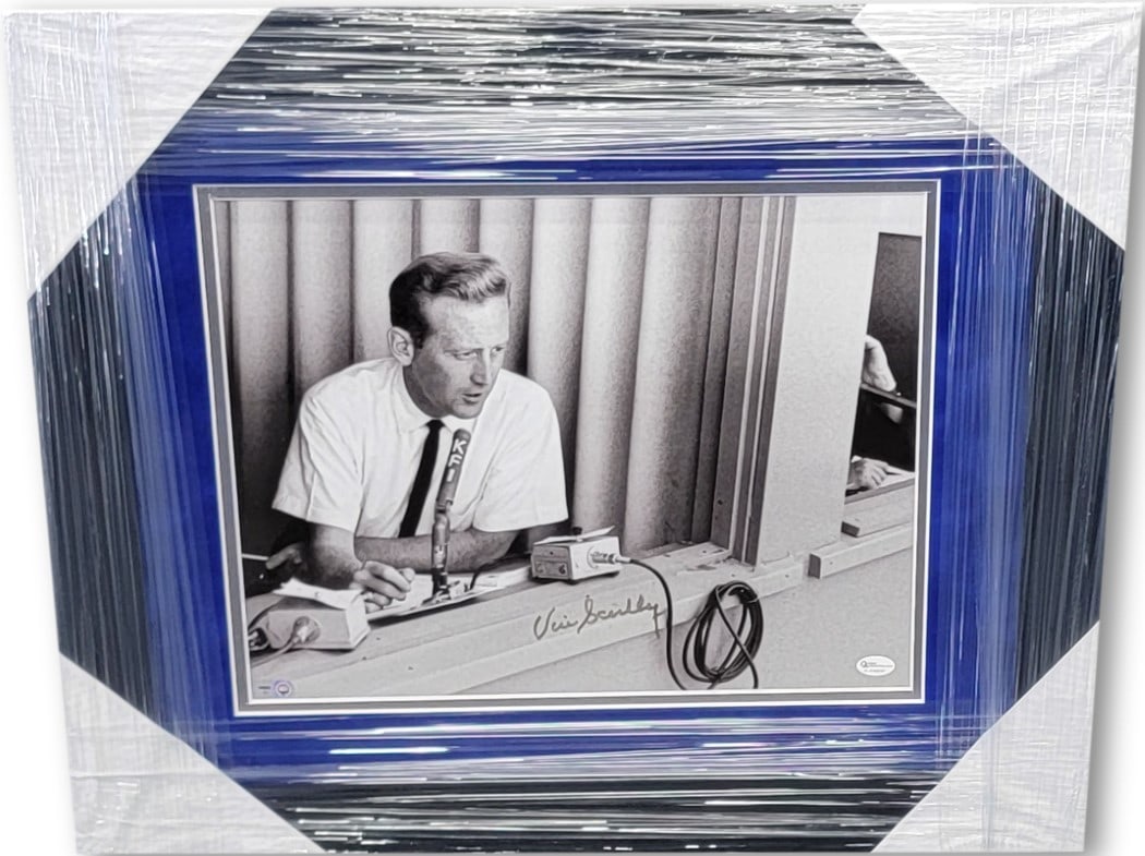 Vin Scully Autographed Photo MLB Authentic Los Angeles Dodgers Framed 18 x 20: Vin Scully Autographed Photo MLB Authentic Los Angeles Dodgers Framed 18 x 20 Celebrate the legacy of Vin Scully with this autographed photo capturing his iconic broadcasting moments. This original, f