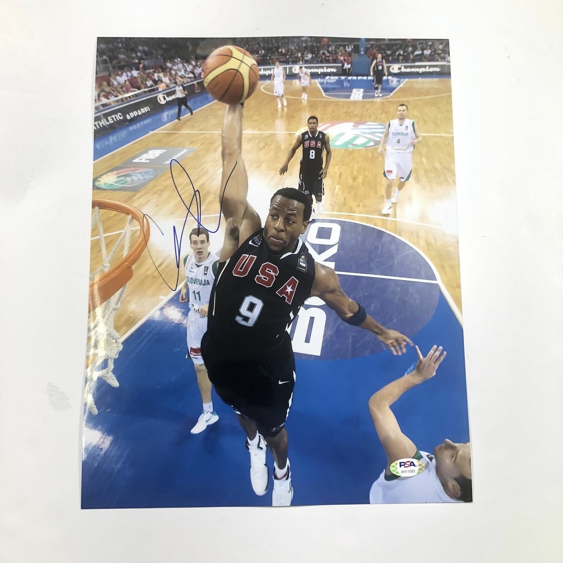 Andre Iguodala Autographed 11x14 Photo PSA/DNA Team USA Warriors: Andre Iguodala Autographed 11x14 Photo PSA/DNA Team USA Warriors This is an original 11x14 photograph featuring Andre Iguodala, signed during his tenure with Team USA. The autograph has been