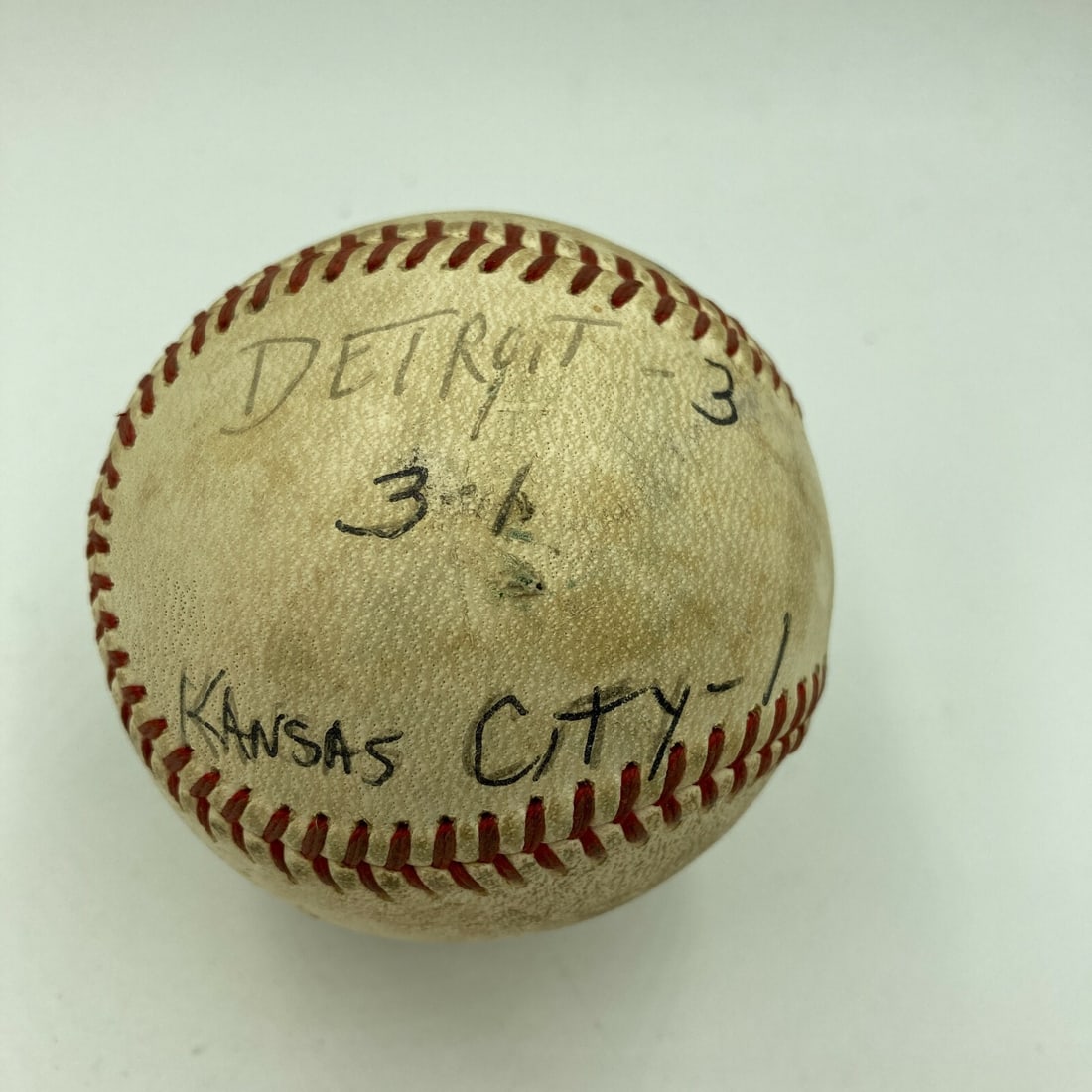 Game-Used Baseball Signed by Mickey Lolich Beckett Authenticated Career Win 121: Game-Used Baseball Signed by Mickey Lolich Beckett Authenticated Career Win 121 This is a game-used baseball from the final out of Mickey Lolich's 121st career win, a 3-1 victory for the Detroit Tiger