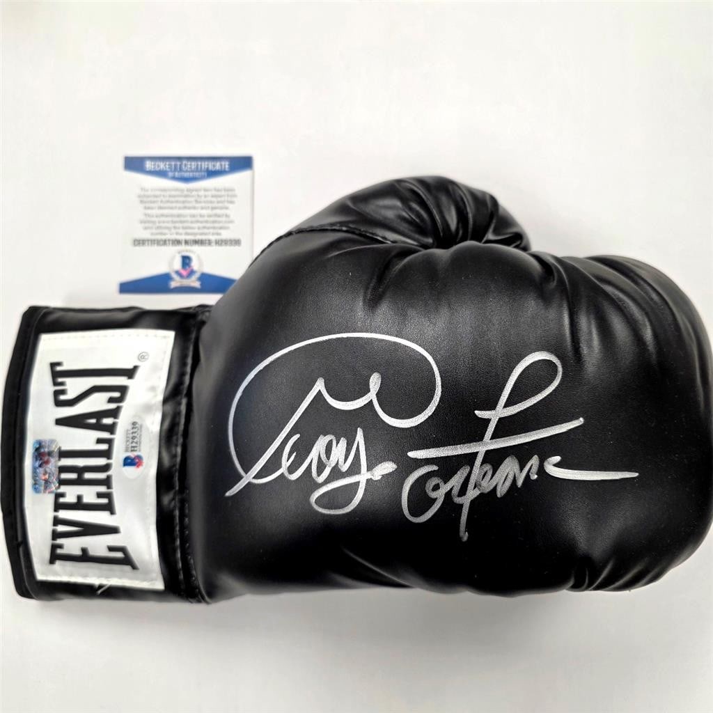 Everlast Boxing Glove Autographed by George Foreman Beckett Authenticated (1 of 5)