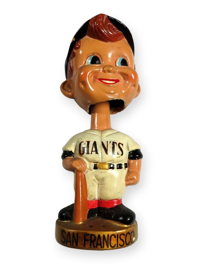 San Francisco Giants Vintage Bobblehead Collectible 9 Inch: San Francisco Giants Vintage Bobblehead Collectible 9 Inch Celebrate your love for baseball with this vintage San Francisco Giants bobblehead, measuring approximately 9 inches. This item is an origina