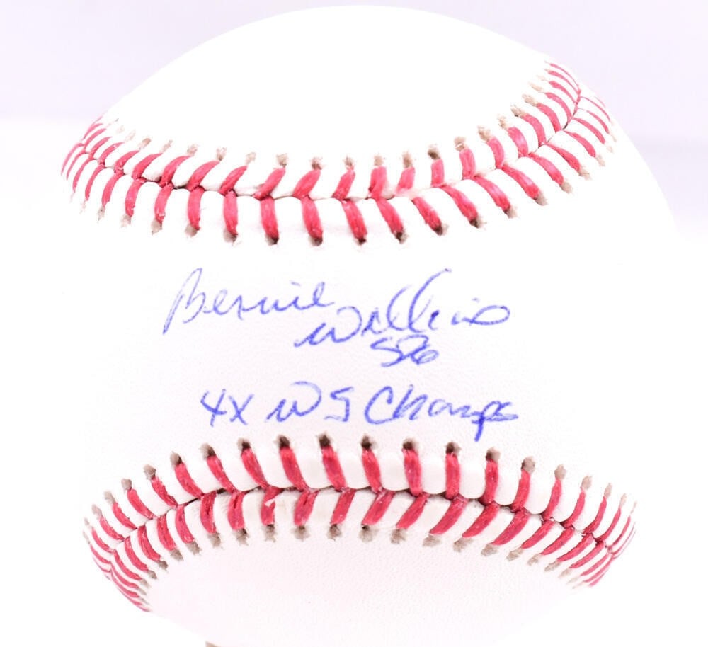 Bernie Williams Signed OML Baseball New York Yankees 4x WS Champs Beckett Authenticated: Bernie Williams Signed OML Baseball New York Yankees 4x WS Champs Beckett Authenticated This is an original OML baseball signed by Bernie Williams, a distinguished player from the New York Yankees. Th