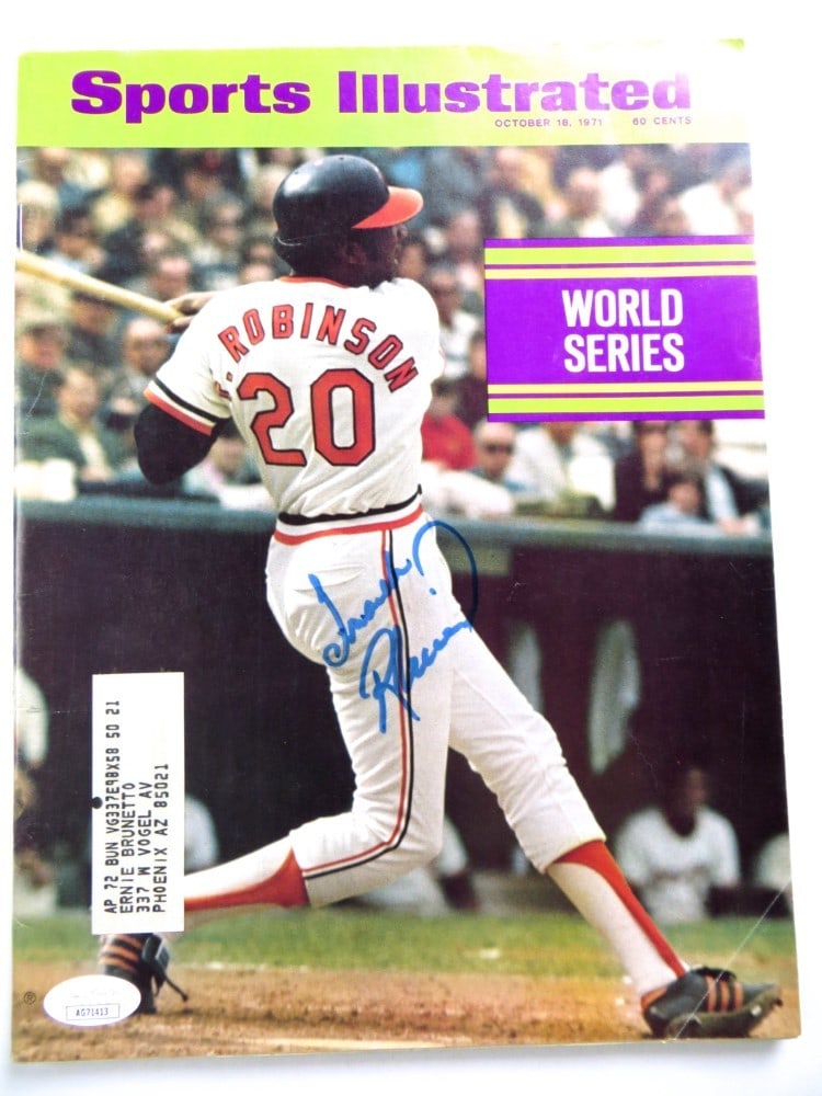 Frank Robinson Autographed 1971 Sports Illustrated Magazine JSA Authentication (1 of 4)