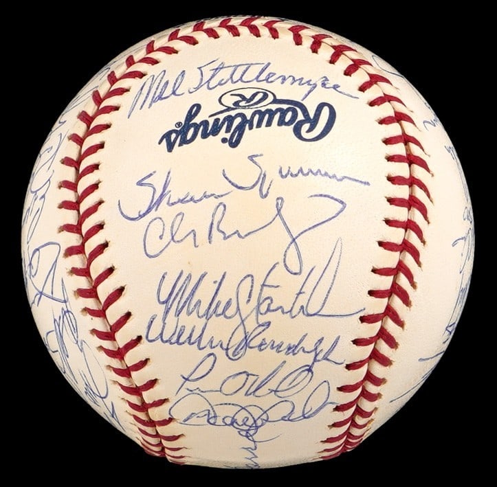 2001 New York Yankees Team Signed Baseball 30 Autographs Jeter PSA DNA: 2001 New York Yankees Team Signed Baseball 30 Autographs Jeter PSA DNA Commemorate a historic moment in baseball history with this 2001 New York Yankees AL Champs Team Signed Baseball. This white OML/