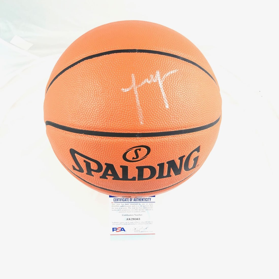 PSA/DNA Authenticated Jalen Green Autograph on Spalding Basketball (1 of 3)